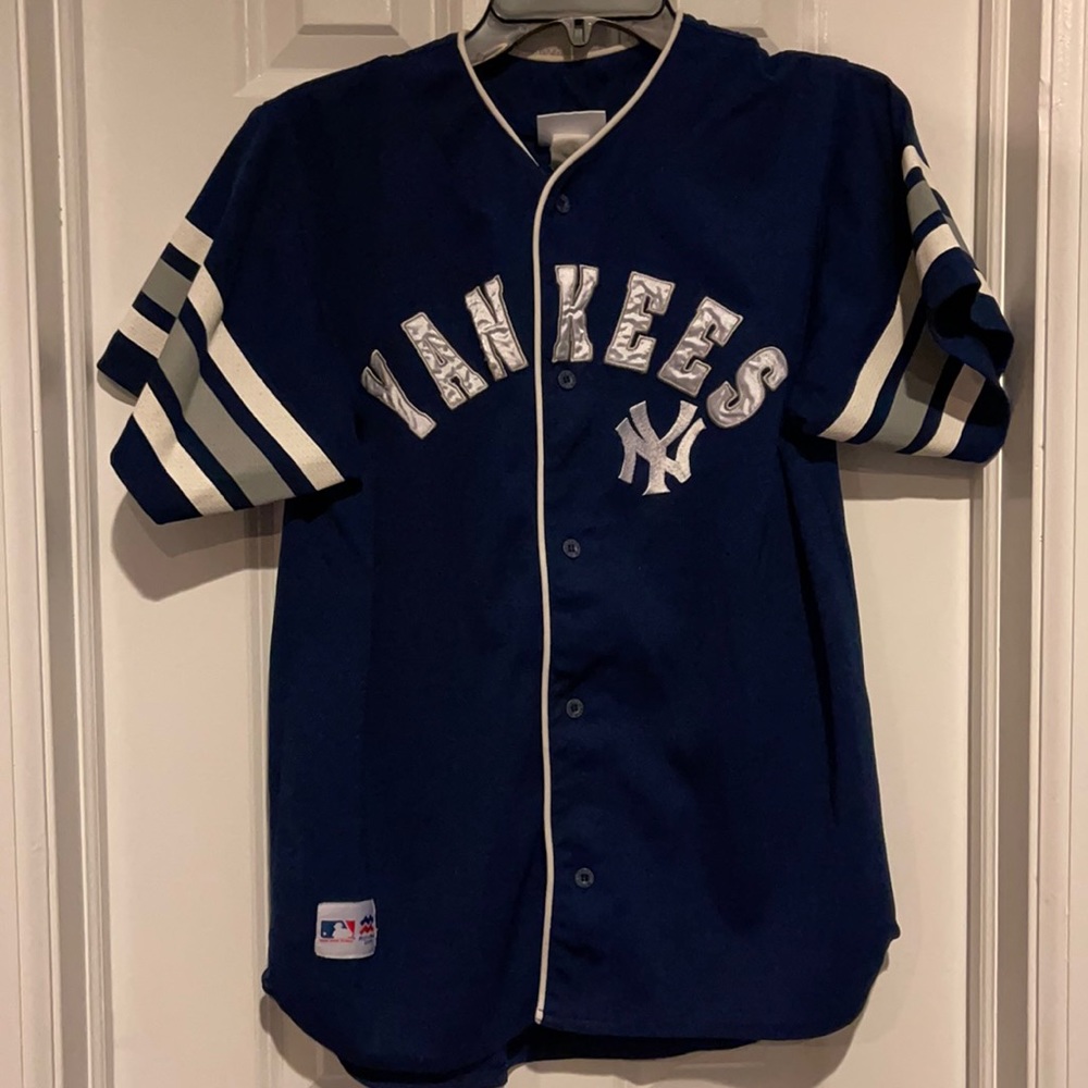 Derrick Jetter. NY Yankees jersey. Women’s  medium  like new condition
